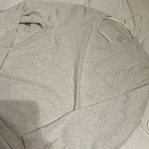 American Eagle Outfitters Light Gray Long Sleeve Medium